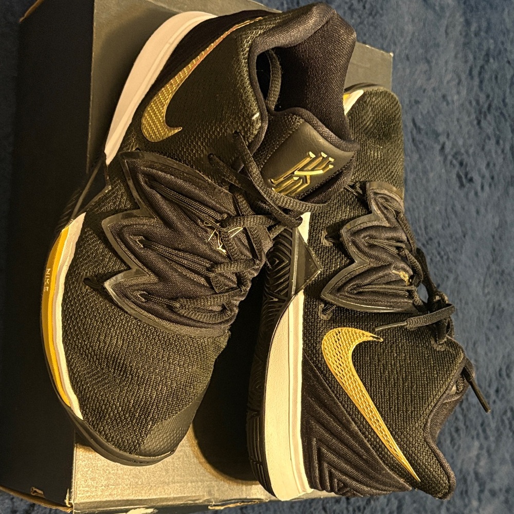 Nike Black and Gold Men's Performance Sneakers
